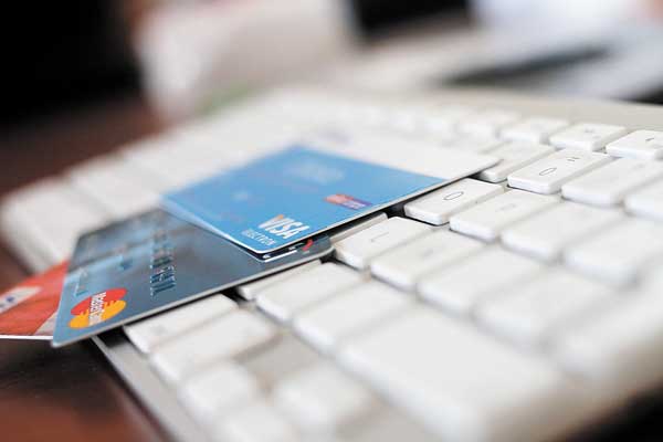Super de Bancos publica normas para tarjetas de prepago