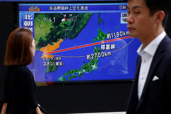 Corea del Norte vuelve a lanzar su misil balístico y Seúl responde con simulacro