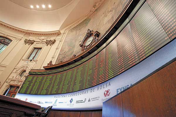 IPSA continúa con su volatilidad y ya cae casi 10% desde las elecciones