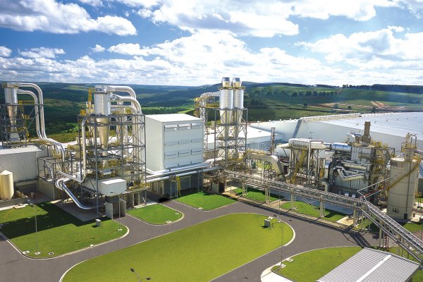 Masisa y Arauco concretan traspaso de complejos industriales en Brasil