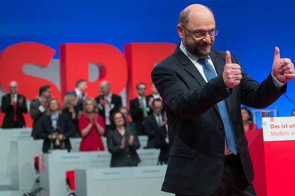 Líder alemán llama a crear los "Estados Unidos de Europa"