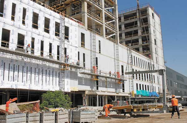 Actividad de ingeniería cae en septiembre pero sector anticipa repunte en la inversión hacia fines de 2018
