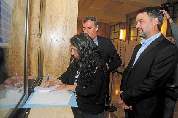 RN acude a Contraloría para denunciar intervención del gobierno a días del balotaje