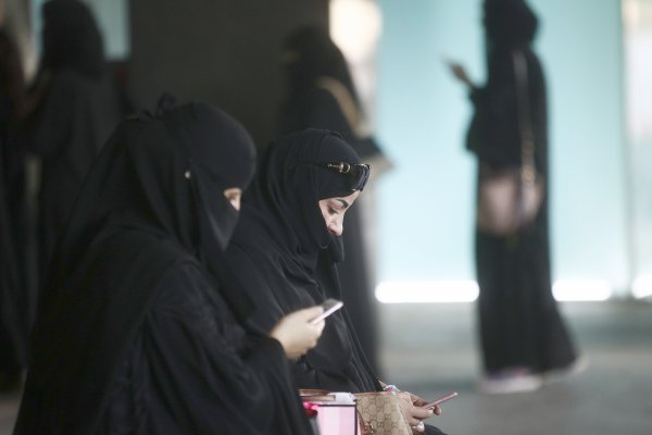 Arabia Saudita levanta prohibición a cines después de 35 años