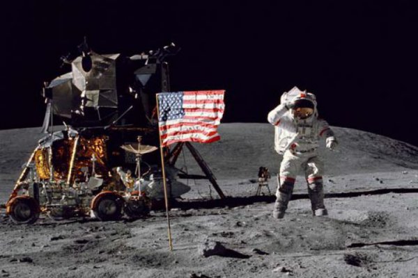 <p>Trump firmará directiva para volver a enviar a un astronauta estadounidense a la Luna</p>