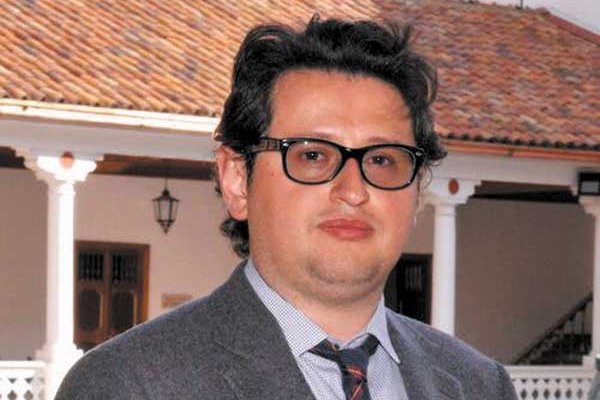 Experto internacional: “Aún si la oposición se presenta, Maduro tiene nueve meses para dejar sin poder a la presidencia”