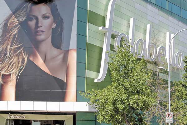 Se dispara dependencia del negocio financiero de retailers por mayor uso de tarjetas en otros comercios