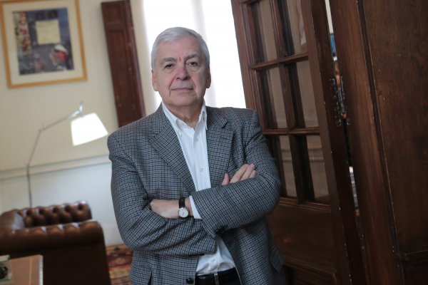 Ottone: “La izquierda moderada, reformadora y republicana se contrajo muy fuerte en Chile”