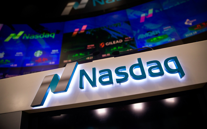 <p>El Nasdaq toca los 7.000 puntos por primera vez en su historia</p>