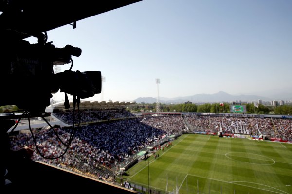 Venta de CDF a grupo Turner entra a recta final y clubes votarán el viernes la propuesta