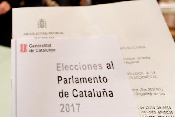 Primeros sondeos en Cataluña dan mayoría a los independentistas