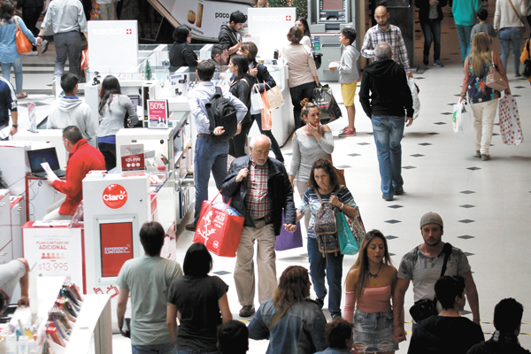 Pese a menos argentinos, comercio se recupera en noviembre