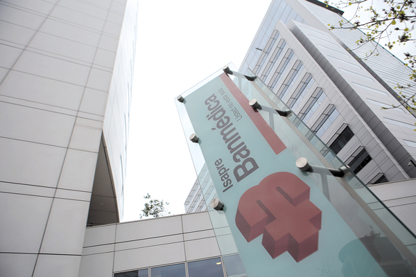 Minoritarios concurrirían a OPA por Banmédica con 4,98% de premio por control