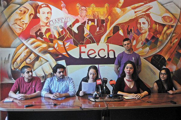 Dirigentes de la Confech exigen cambios a la PSU