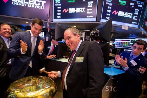 Wall Street cierra 2017 en máximos y con récord de alzas mensuales