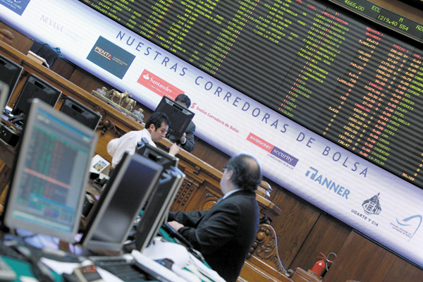Mercado apuesta por récord en emisión de deuda en desmedro de aperturas en bolsa
