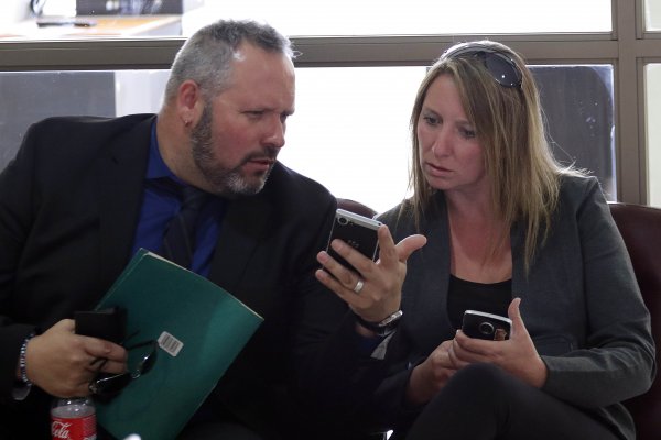 <p>Dávalos acusa a la Fiscalía de corrupta y anuncia querella</p>