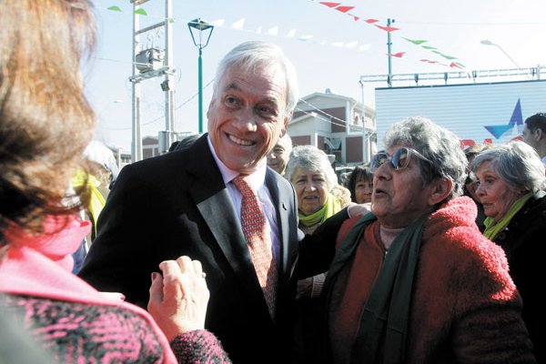 Expertos dudan que propuesta de Piñera de sumar más actores logre elevar las pensiones