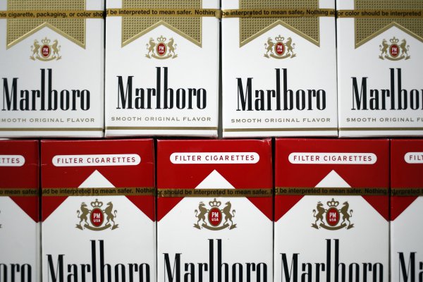 <p>Dueña de Marlboro anunció que su resolución de año nuevo es dejar el cigarrillo</p>
