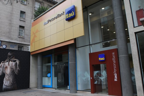 ItaúCorpbanca se convierte en el primer banco en lograr acuerdo con sindicatos por servicios mínimos