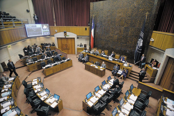 Derecha fue notificada de que no tendrá presidencia en el Senado