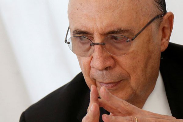 S&P dice que podría revisar la calificación de Brasil antes de las elecciones