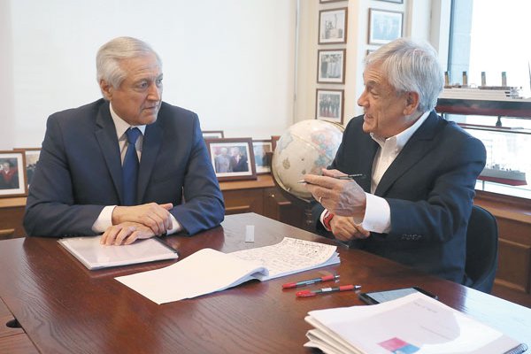 Viaje de Bachelet a Cuba en cita del canciller con Piñera