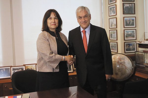 Piñera se reúne con ministerios de Salud, Educación y Vivienda
