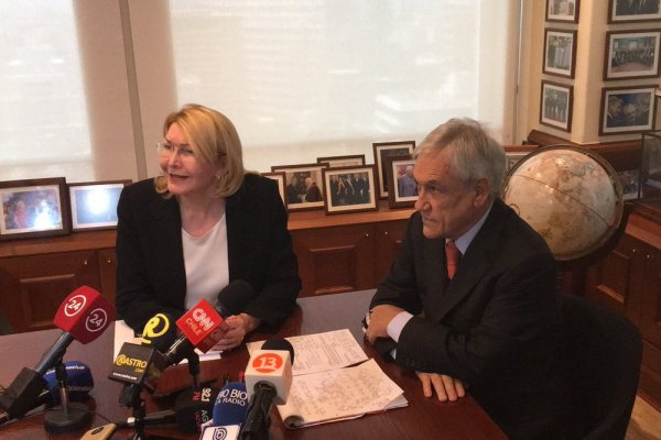 Piñera entra a la polémica por viaje de Bachelet a Cuba: "Yo me reuniría con la disidencia"