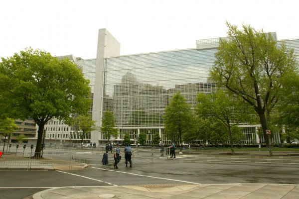 Capital Economics: "El Banco Mundial no tiene la culpa de la caída de la inversión en Chile"