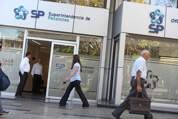 Autoridad declara desierta licitación de cartera e industria pide mayor certidumbre