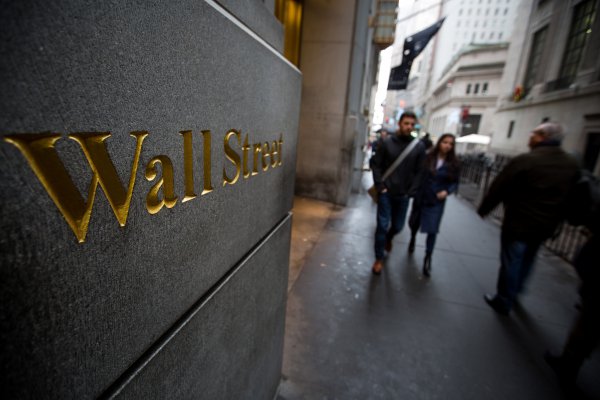 Dow Jones supera los 26.000 puntos por primera vez en su historia