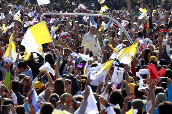 <p>Papa Francisco encabezó la misa por la paz en el Parque O´higgins</p>