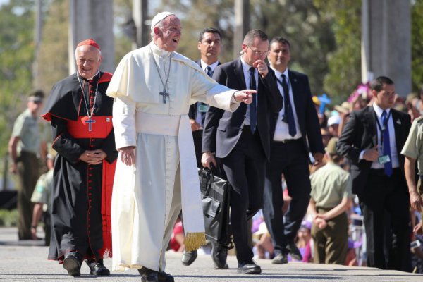 <p>Francisco y los jóvenes reunidos en Maipú</p>