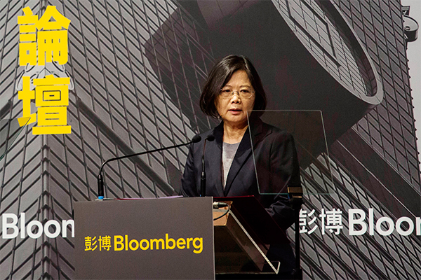 La presidenta de Taiwán no descarta una posible invasión china de la isla