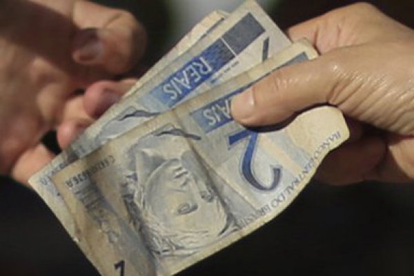 US$0,30 se sitúa la paridad del real brasileño frente al dólar