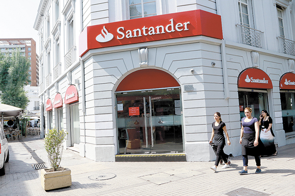 Small Cap Santander lidera rentas de fondos accionarios en 2017