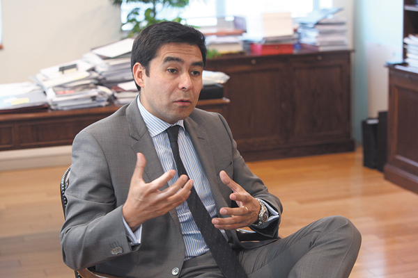 SBIF se reúne con regulador canadiense por Scotiabank