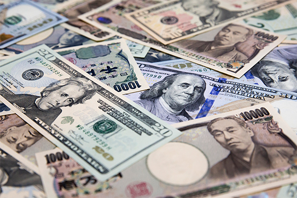Japón responde a Trump que no se debe intervenir en el mercado de divisas