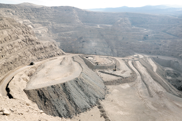 Medianas mineras frenan cinco años de caída y prevén envíos por US$ 1.600 millones