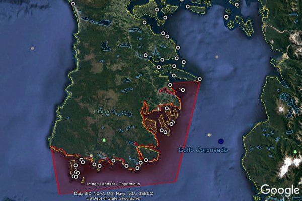 La marea roja avanza en Chiloé y autoridades ampliaron zona de prohibición para extraer mariscos
