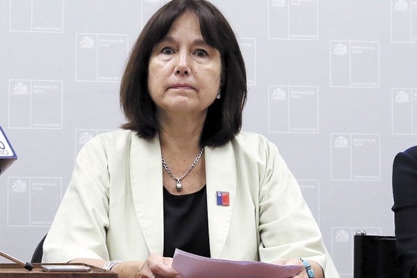 Cartera de Salud ratifica quela ministra Castillo decidió renunciar a bono