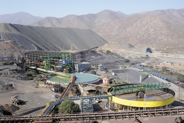 CAP presenta plan ambiental con medidas por US$ 30 millones a la SMA