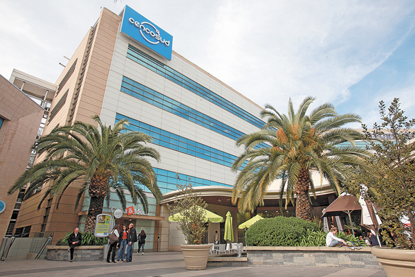 Cencosud descarta acusación de Indecopi en Perú: “Conservas habían pasado proceso de certificación”