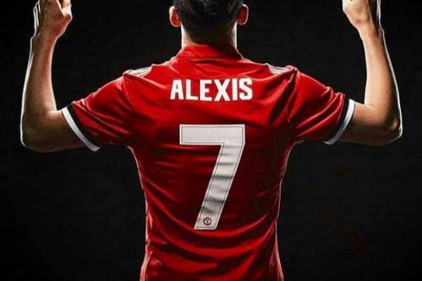 Alexis Sánchez bate récords en ventas de camisetas en el Manchester United