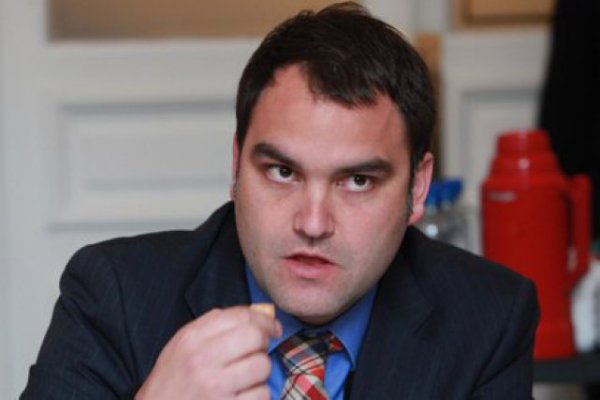 Parlamentarios UDI denuncian "amarre" de cargos del gobierno