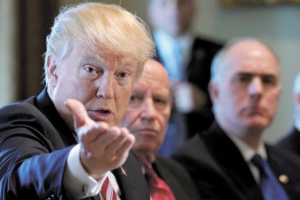 Trump vuelve a la idea del “impuesto recíproco” para tratar desequilibrios comerciales