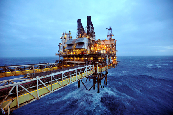 Mercado del petróleo vive incierto panorama pese a mayor demanda