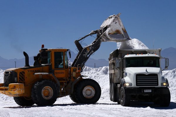 Morgan Stanley proyecta que precio del litio se hundirá 45% para 2025 y rebaja recomendación a SQM