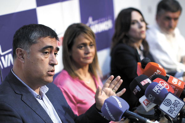 Parlamentarios de RN se suman a molestia por nombres de intendentes
